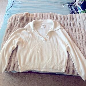 Abercrombie, Soft White Sweater, Size Medium. Gently Used.